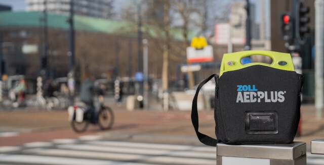 ZOLL AED Plus ZOLL AED Plus