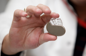 Quelle est la diff&eacute;rence entre un DAI et un stimulateur cardiaque ?